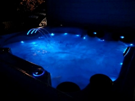 Гидромассажный бассейн Sunrans SR869 Гидромассажный бассейн Sunrans SR869