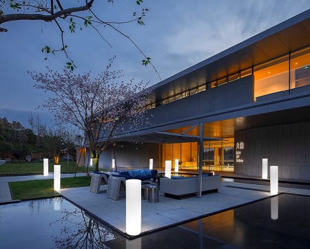 Светильник Цилиндр 40х115 питание от 220, RGB